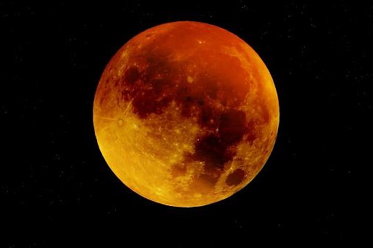 مشاهده پدیده «اَبَر ماه خونین» پس از ۱۵۲ سال