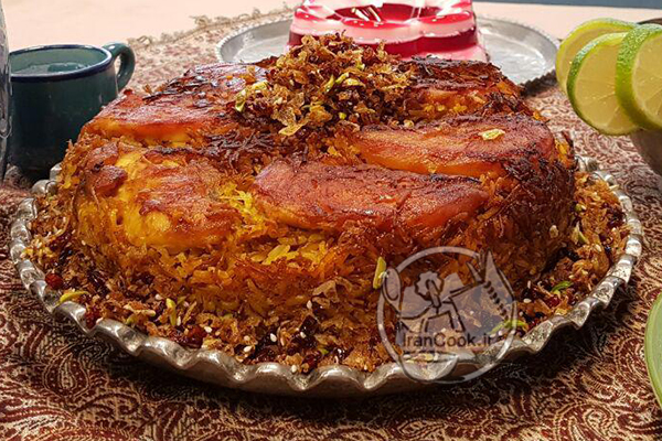 رشته پلو با ته دیگ مرغ، غذای سنتی ایرانی