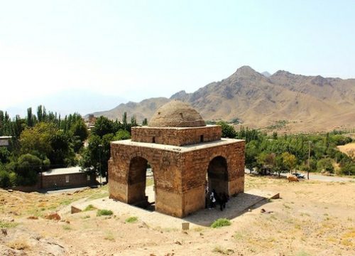 بنای تاریخی آتشکده‌ی نیاسر از کهن‌ترین چهارطاقی ایران