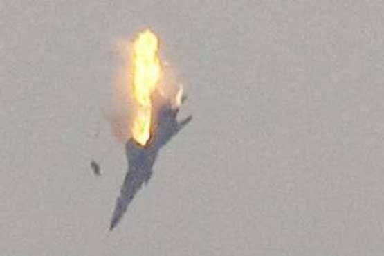 سقوط جنگنده اف ۱۵ آمریکا در ژاپن +عکس