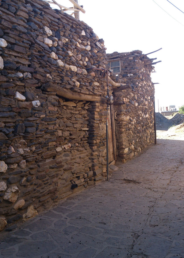 روستای چشمه قل قل کجاست؟