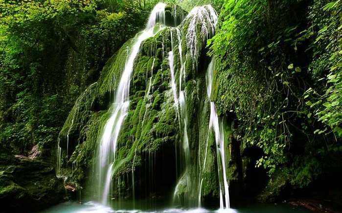 کبودوال، تنها آبشار خزه ای ایران