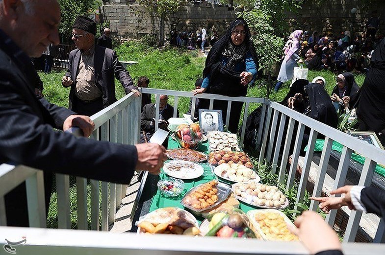 عید مردگان در مازندران +عکس