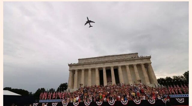 انتقادها از ترامپ بابت برگزاری رژه هوایی ارتش در واشنگتن