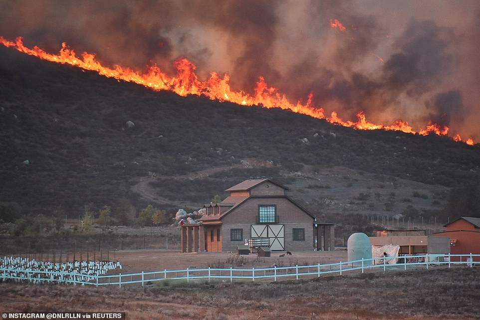 خاموشی برق میلیونها نفر زیر سایه آتش سوزی هولناک کالیفرنیا