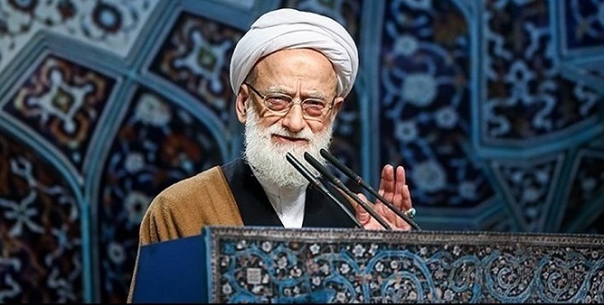 امامی کاشانی: مردم آمریکا اگر واقعا حضرت مسیح را قبول دارند باید دست رد به سینه حاکم نالایق خود بزنند