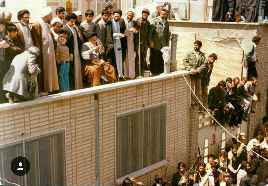 حضور پر شور مردم برای دیدار با امام خمینی (ره) در سال ۱۳۵۷ + عکس