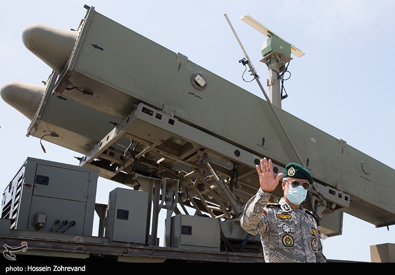 شلیک موشک قادر در رزمایش ذوالفقار ۹۹ ارتش