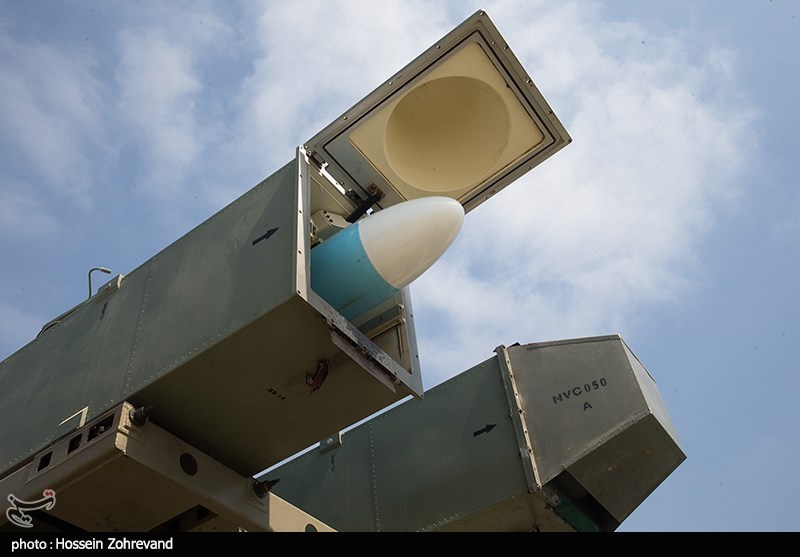 شلیک موشک قادر در رزمایش ذوالفقار ۹۹ ارتش