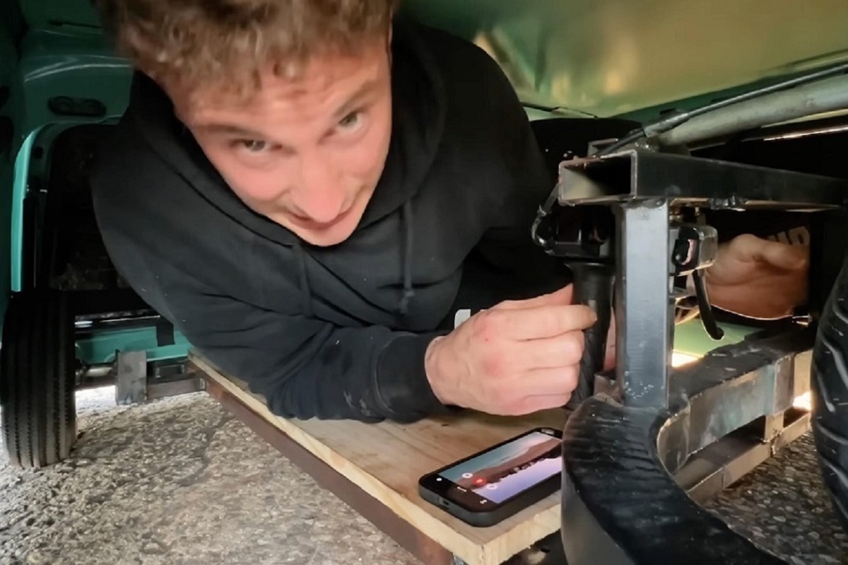 کم ارتفاع‌ترین خودروی جهان