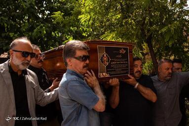 حمید منوچهری، بازیگر و دوبلور پیشکسوت به خاک سپرده شد حمید منوچهری، بازیگر و دوبلور پیشکسوت به خاک سپرده شد