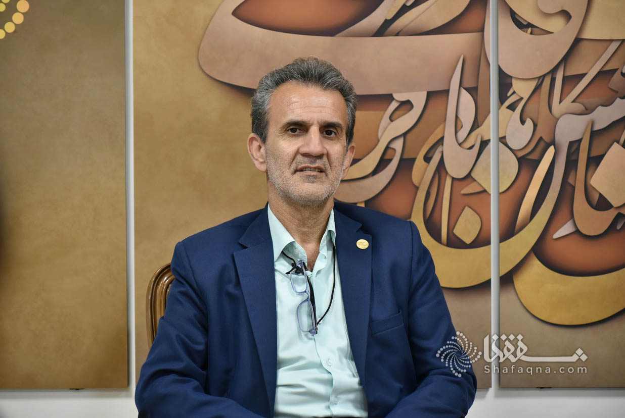 اگر کودکان کار، عضو باندی هستند چرا تا به حال یک نفر از این باند را دستگیر نکردند؟ اگر کودکان کار، عضو باندی هستند چرا تا به حال یک نفر از این باند را دستگیر نکردند؟