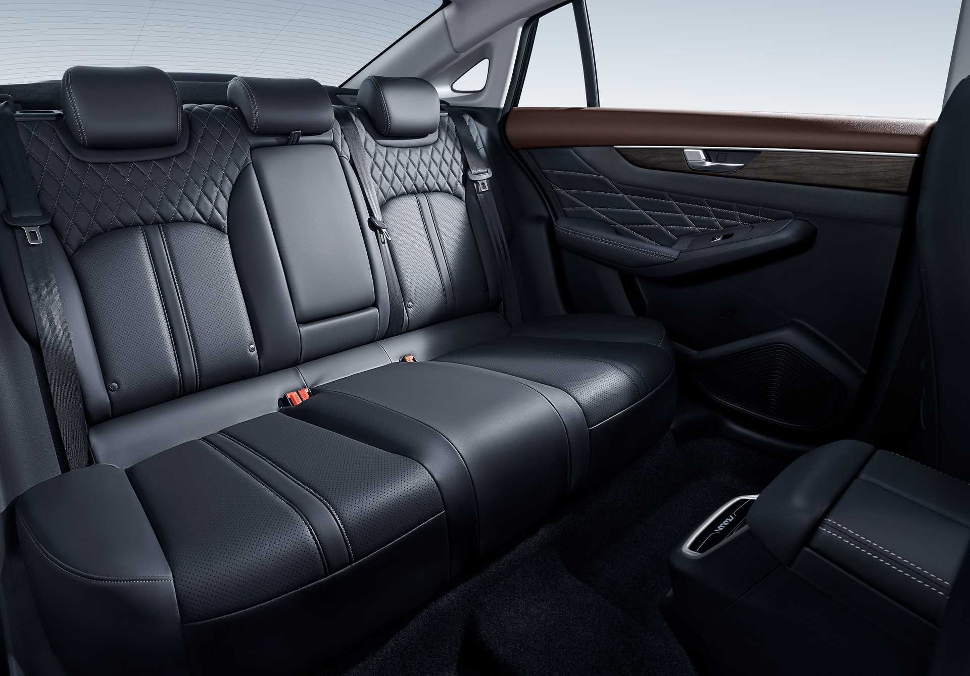 مشخصات و قیمت دانگ فنگ شاین مکس، محصول آینده ایران خودرو +تصاویر