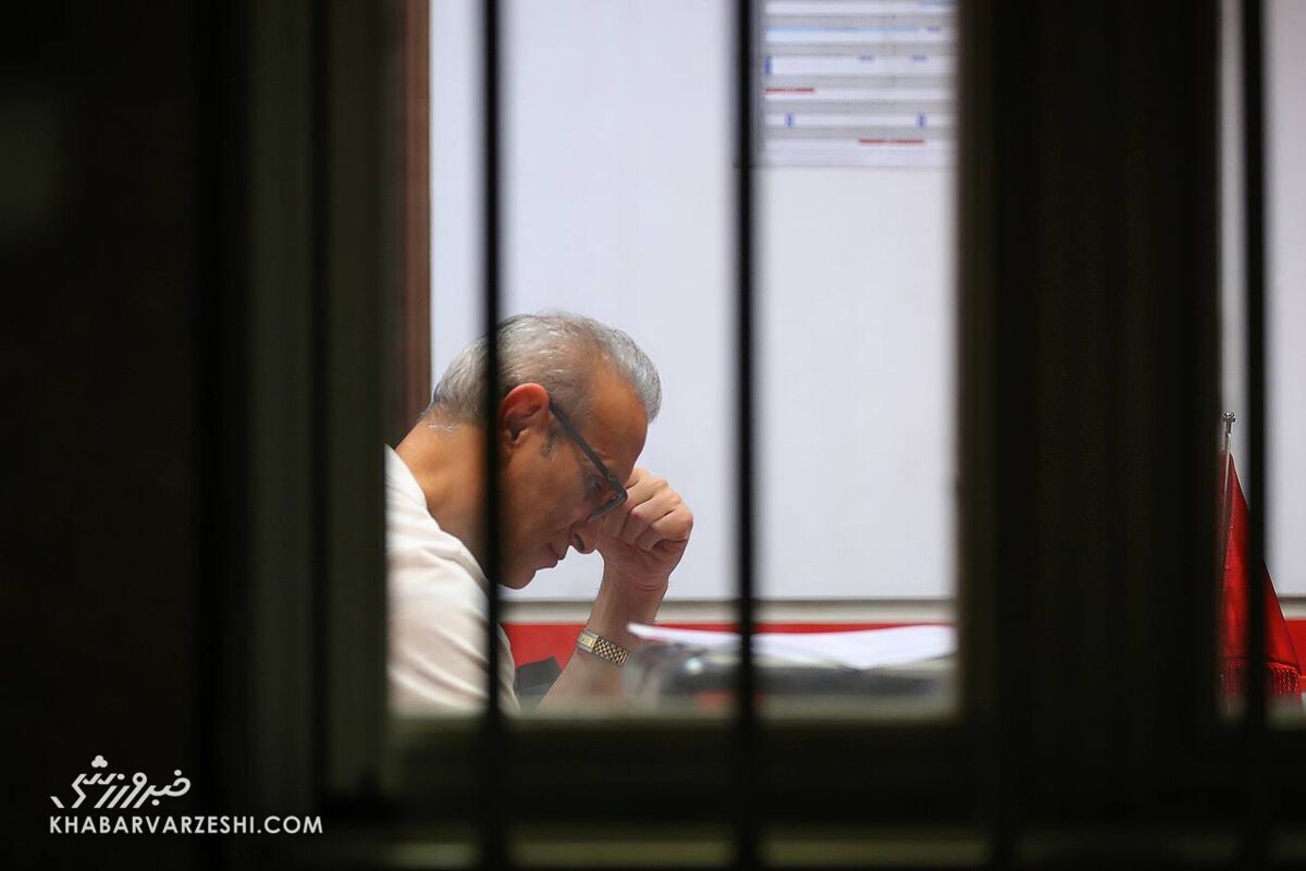 چهره معنادار یحیی در بازگشت به دفتر کارش در باشگاه پرسپولیس+ عکس