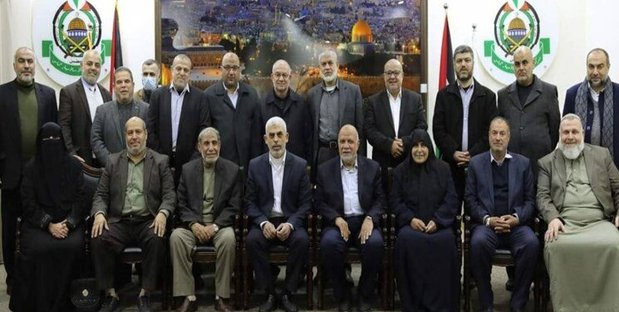 حضور ۲ زن در شورای مشورتی حماس+عکس