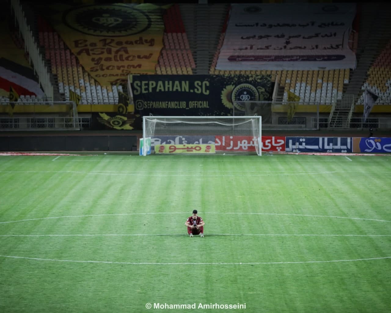 خداحافظی پیام نیازمند به سبک اینستا در نقش جهان + عکس