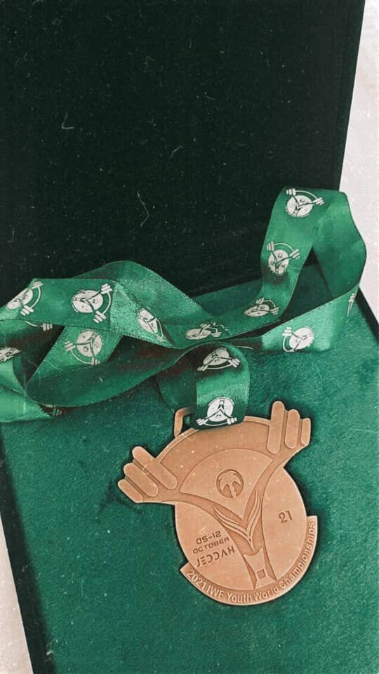 کار زیبای دختر ۱۵ ساله ایرانی که مدال جهانی گرفت + عکس کار زیبای دختر ۱۵ ساله ایرانی که مدال جهانی گرفت + عکس