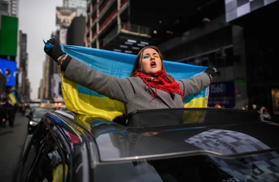 دیدنی های روز؛ از پناهجویان اوکراینی تا قضات زن مصری