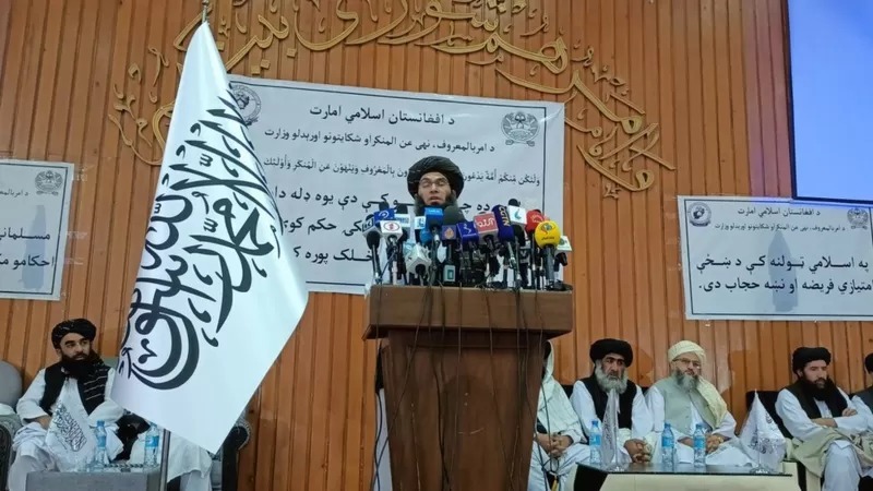 بازگشت طالبان به اجبار پوشش «برقع» /واکنش زنان افغانستان چه خواهد بود؟