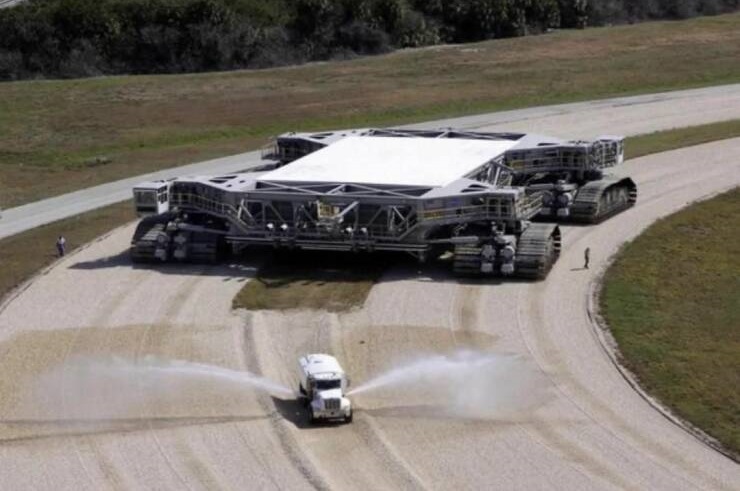 انتقال دهنده موشک های ناسا + عکس