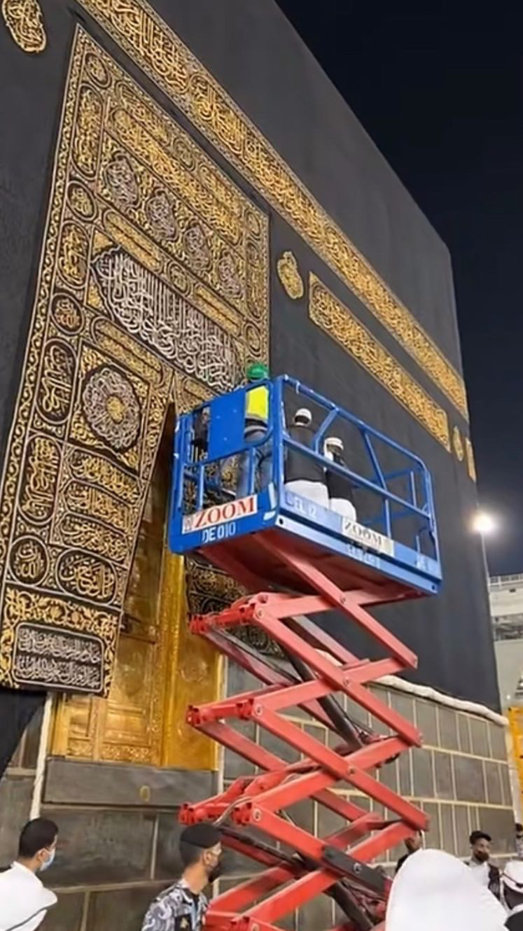 خانه خدا لباس احرام پوشید +عکس و فیلم