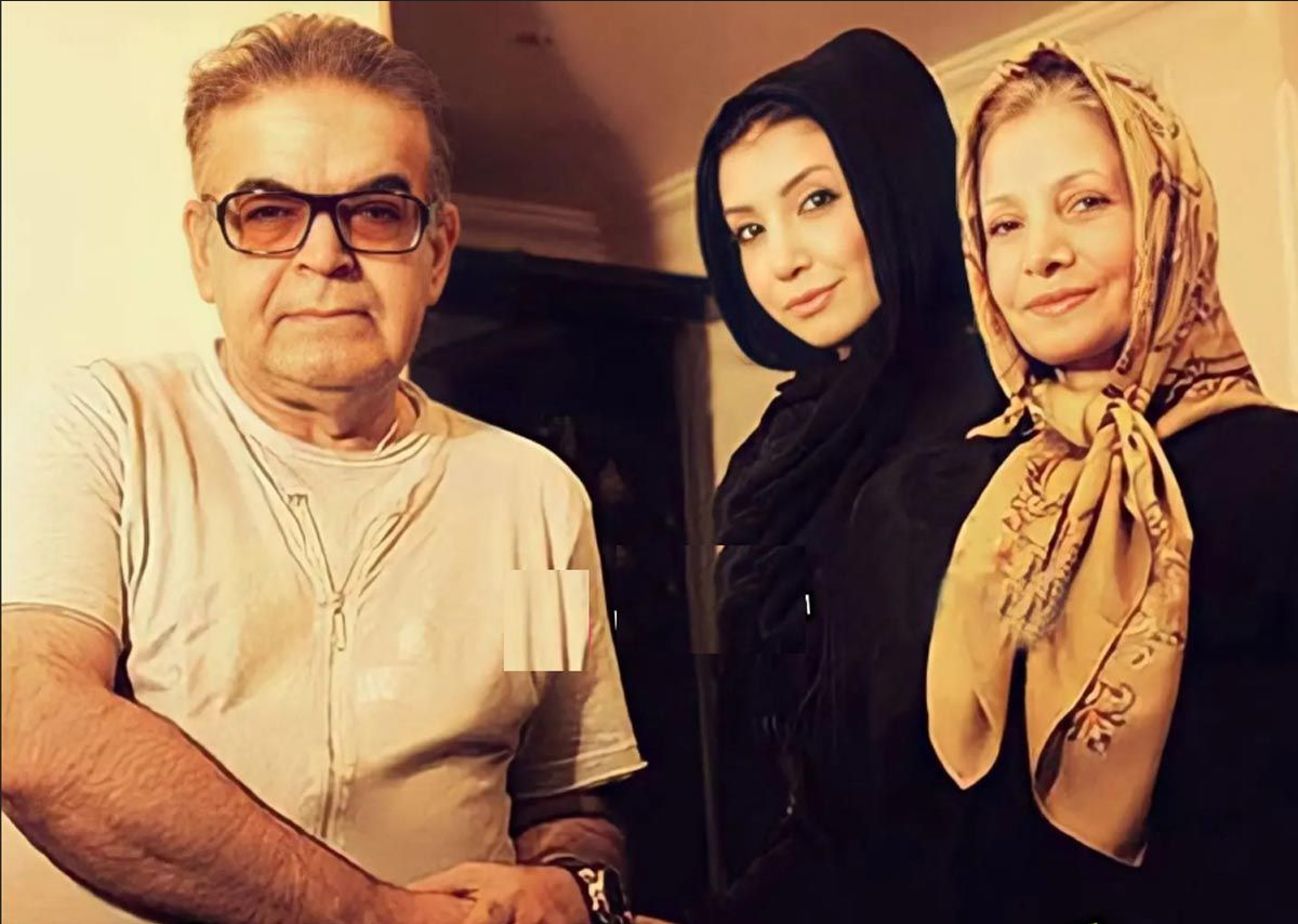 آقای بازیگر معروف در کنار همسر و دخترش+ عکس