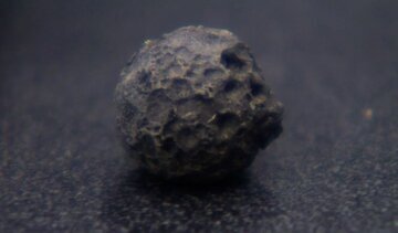 این ماده فسفری توسط صاعقه به وجود آمده است+ عکس