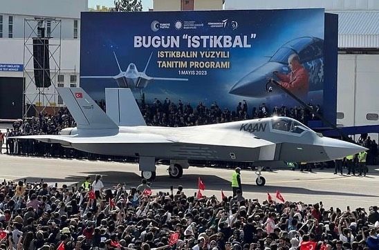 رونمایی از هواپیمای رزمی ملی ترکیه+ تصاویر